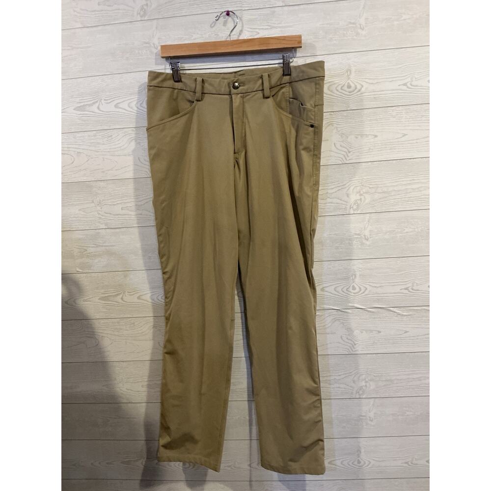 Lululemon MP31 Men’s ABC Pant Classic 34” – Size 36 Desert Sand